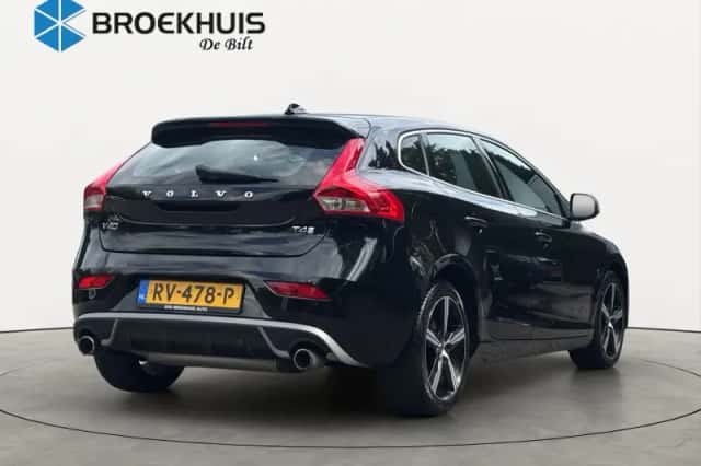 Volvo V40 (2018) thumbnail 3