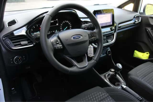 Ford Fiesta (2021) thumbnail 4