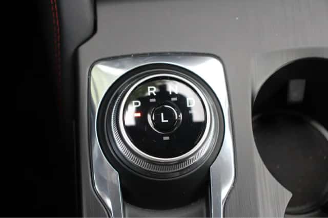 Ford Kuga (2025) thumbnail 5
