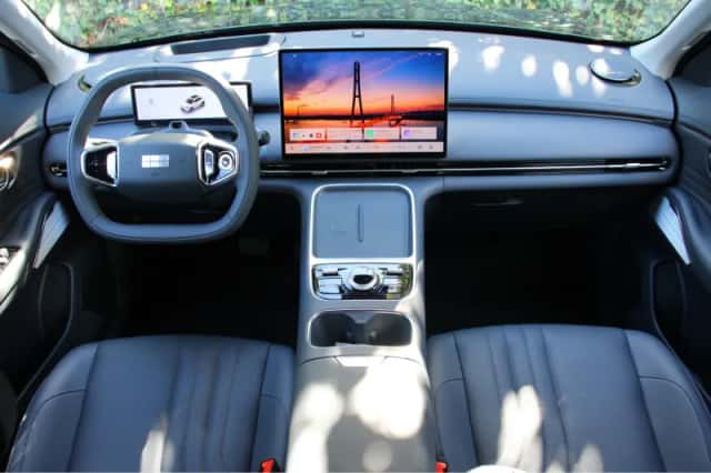 Geely Starray EM-i (2026) thumbnail 5