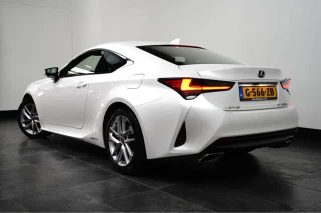 Lexus RC (2020) thumbnail 4