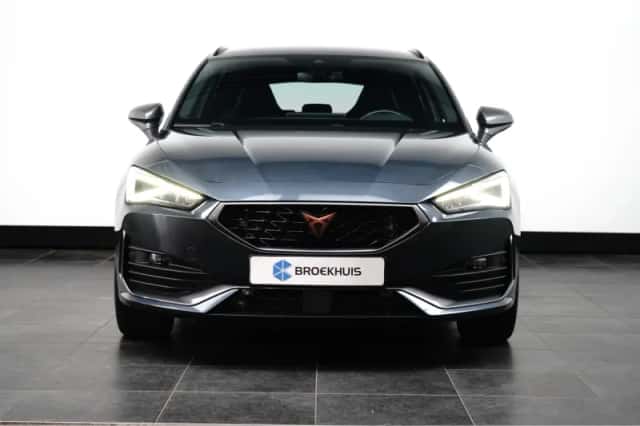 CUPRA Leon Sportstourer (2023) thumbnail 2