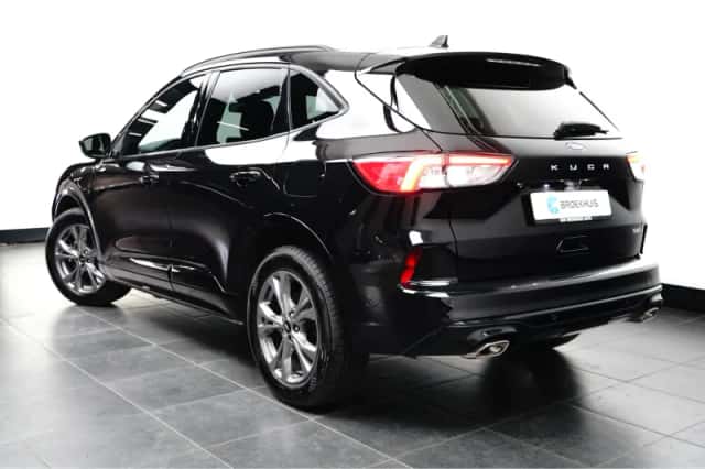 Ford Kuga (2023) thumbnail 5