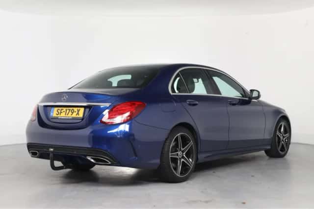 Mercedes-Benz C-Klasse (2018) thumbnail 3