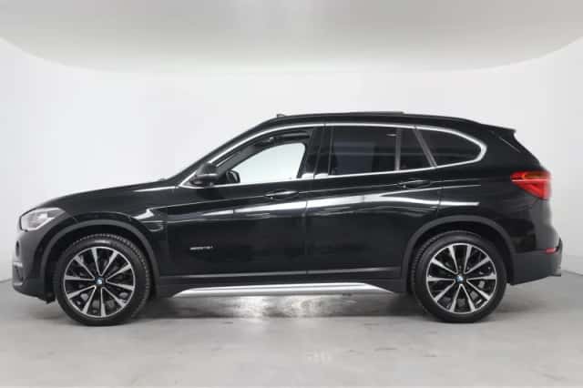 BMW X1 (2018) thumbnail 2