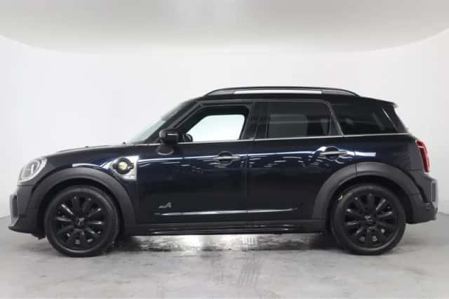 MINI Countryman (2023) thumbnail 2