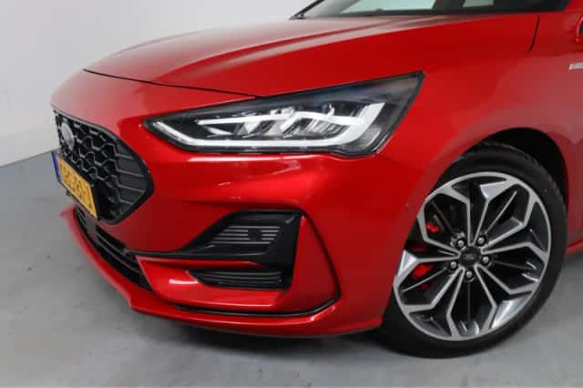 Ford Focus (2024) thumbnail 6