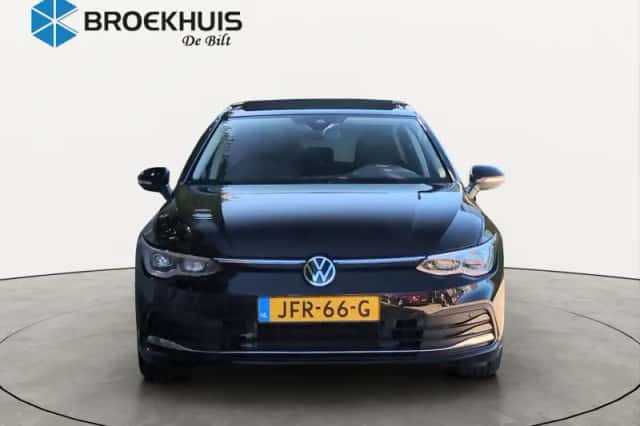 Volkswagen Golf (2020) thumbnail 6