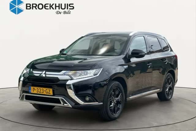 Mitsubishi Outlander (2021) thumbnail 1