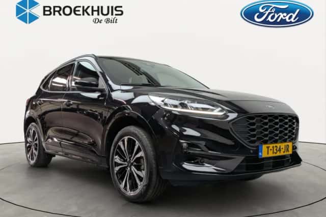 Ford Kuga (2023) thumbnail 3