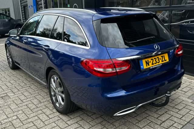 Mercedes-Benz C-Klasse (2015) thumbnail 4