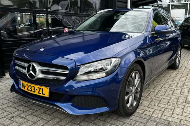 Mercedes-Benz C-Klasse (2015) thumbnail 2