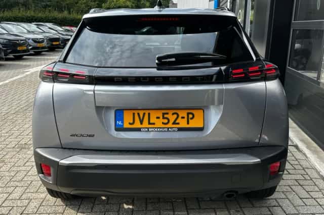 Peugeot 2008 (2025) thumbnail 5