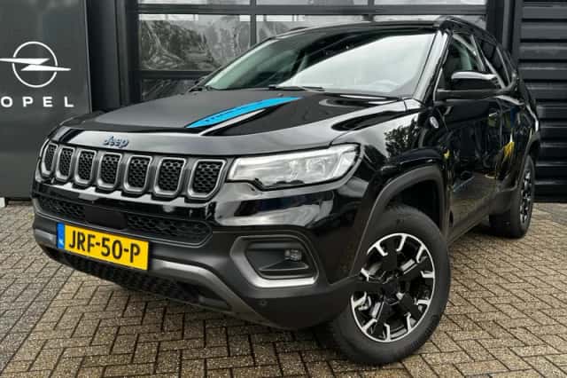 Jeep Compass (2024) thumbnail 1