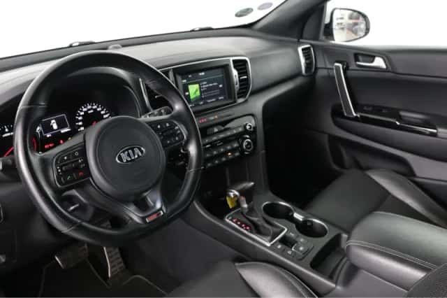 Kia Sportage (2016) thumbnail 5