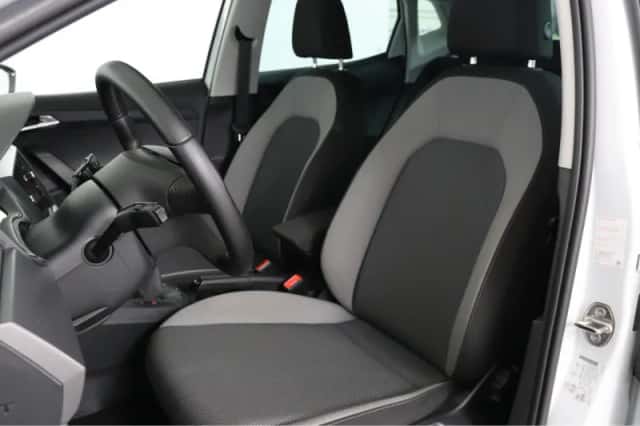 SEAT Ibiza (2021) thumbnail 6