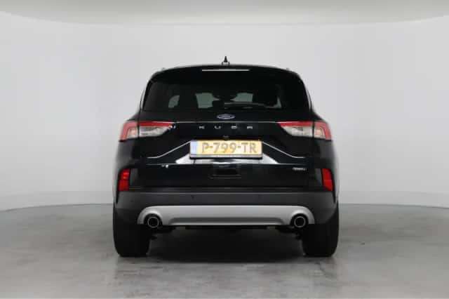 Ford Kuga (2022) thumbnail 4