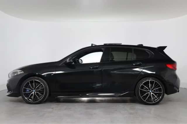 BMW 1-Serie (2021) thumbnail 2