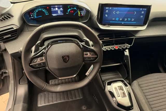 Peugeot 208 (2024) thumbnail 2
