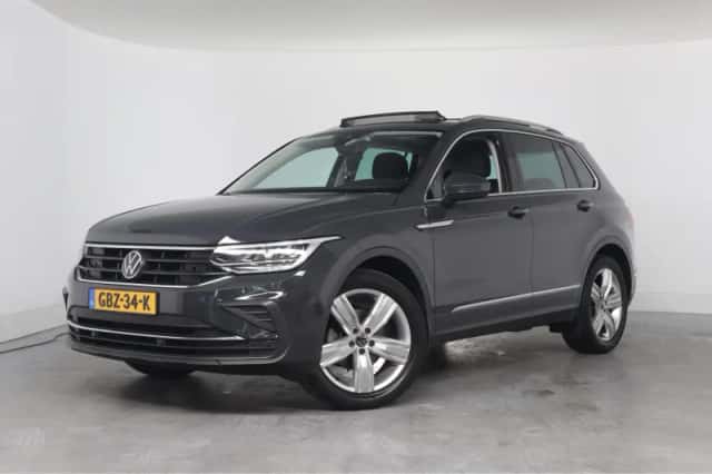 Volkswagen Tiguan (2022) thumbnail 1