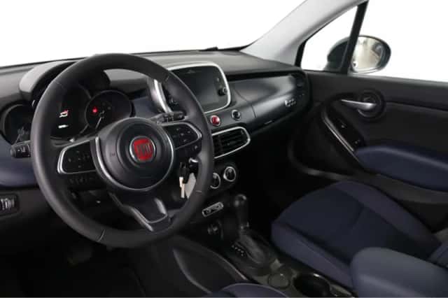 Fiat 500X (2023) thumbnail 5