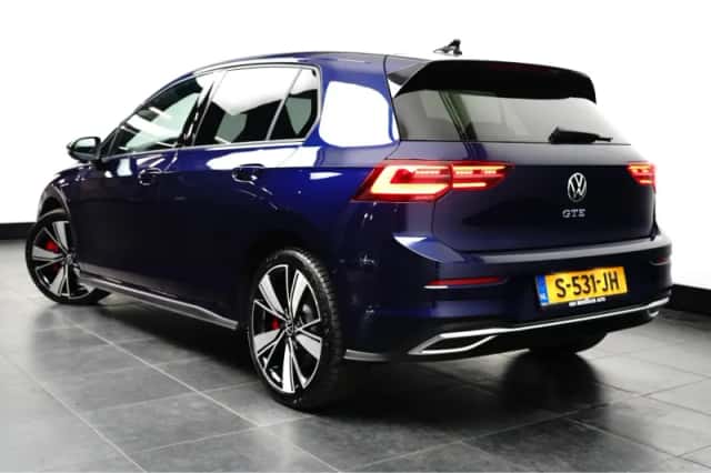 Volkswagen Golf (2020) thumbnail 3