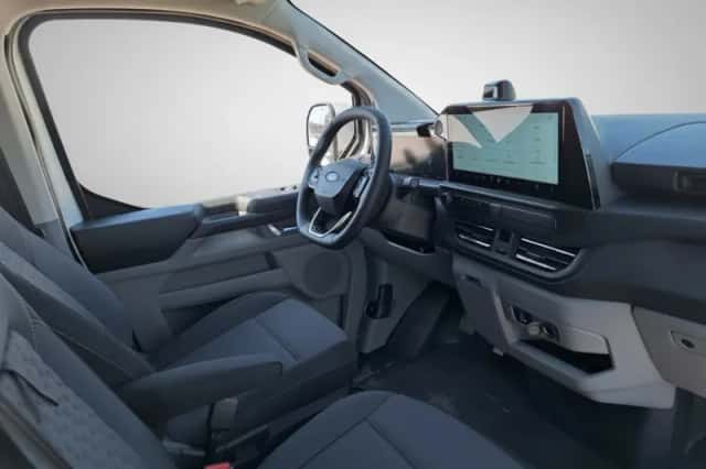 Ford E-Transit (2026) thumbnail 4
