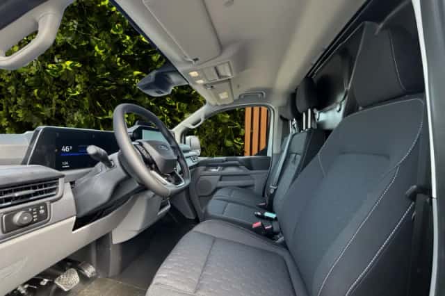 Ford E-Transit Custom (2026) thumbnail 5