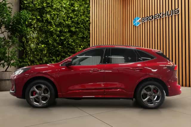 Ford Kuga (2024) thumbnail 3