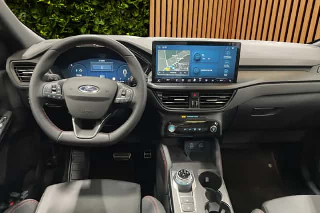Ford Kuga (2024) thumbnail 5