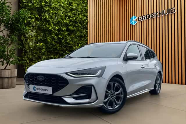 Ford Focus (2023) thumbnail 1