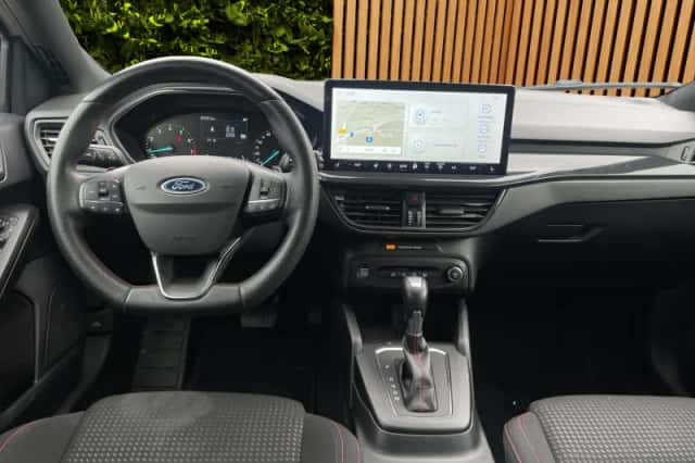 Ford Focus (2023) thumbnail 5