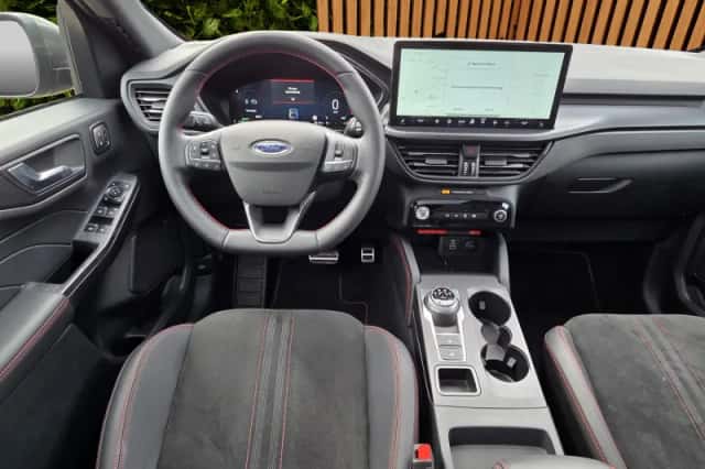 Ford Kuga (2026) thumbnail 5