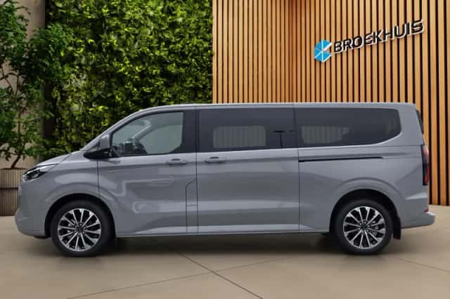 Ford Tourneo Custom (2026) thumbnail 5