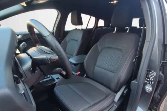 Ford Focus (2023) thumbnail 6
