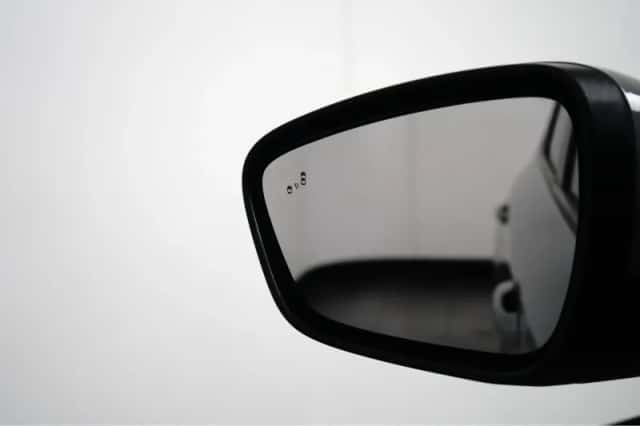 Ford Kuga (2023) thumbnail 6
