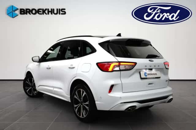 Ford Kuga (2023) thumbnail 3