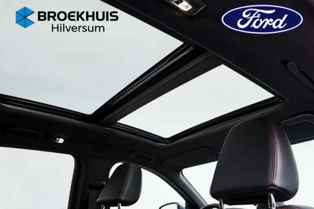 Ford Explorer (2024) thumbnail 5