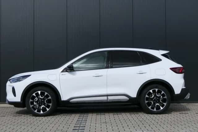 Ford Kuga (2026) thumbnail 2