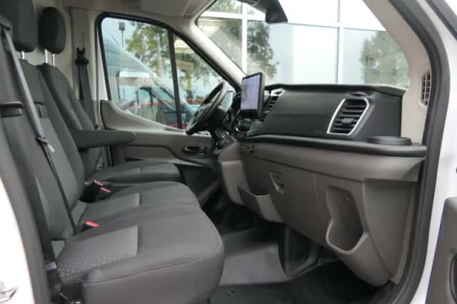 Ford E-Transit (2024) thumbnail 6