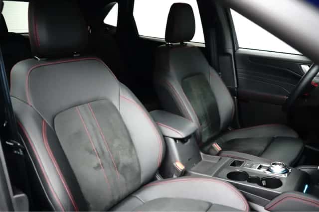 Ford Kuga (2024) thumbnail 6