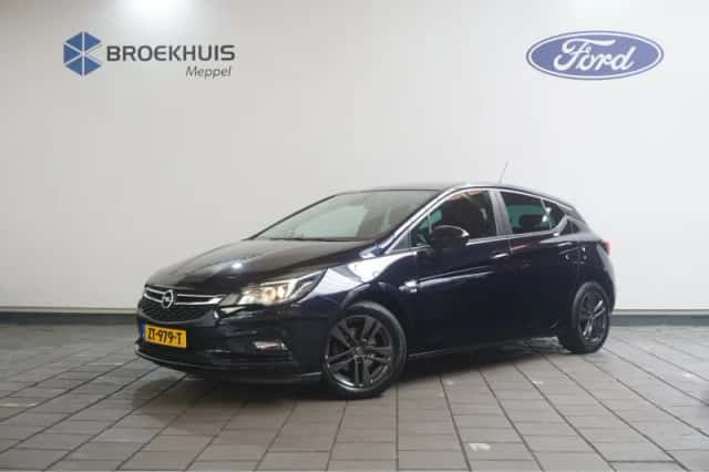 Opel Astra (2019) thumbnail 1