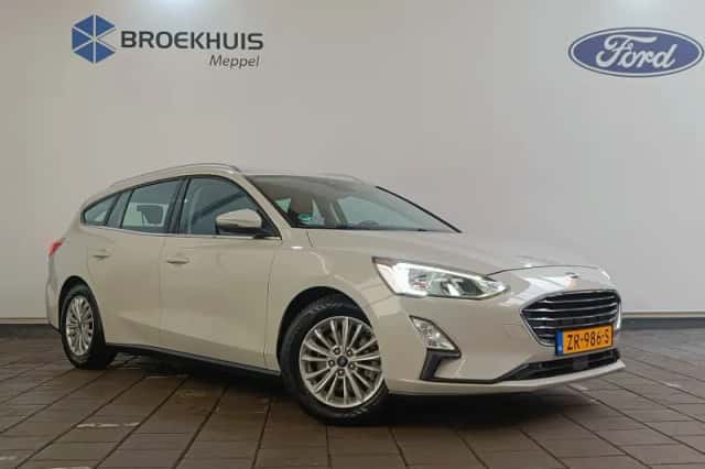 Ford Focus (2019) thumbnail 2