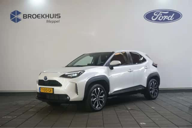 Toyota Yaris Cross (2023) thumbnail 2