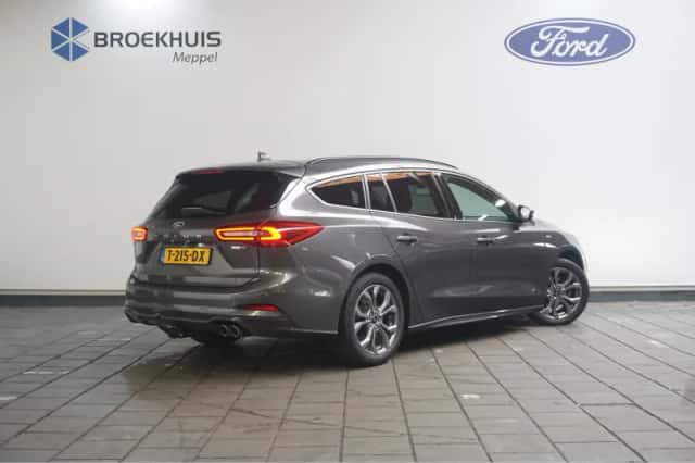 Ford Focus (2023) thumbnail 5