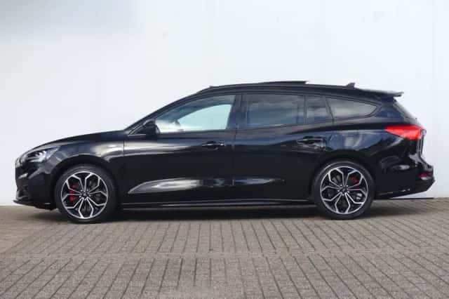 Ford Focus (2020) thumbnail 2