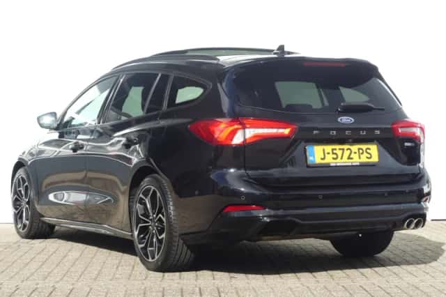 Ford Focus (2020) thumbnail 3