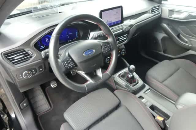Ford Focus (2020) thumbnail 4