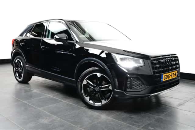Audi Q2 (2023) thumbnail 3