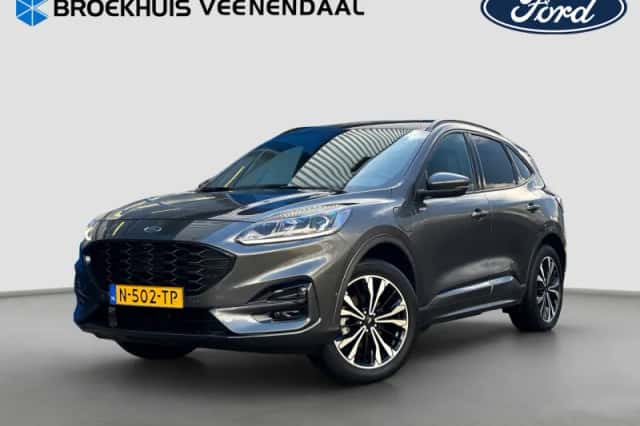 Ford Kuga (2022) thumbnail 1